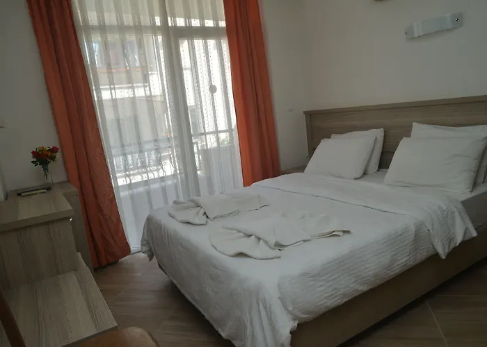 Marina Hotel