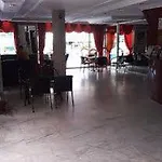 Marina فندق مرمريس